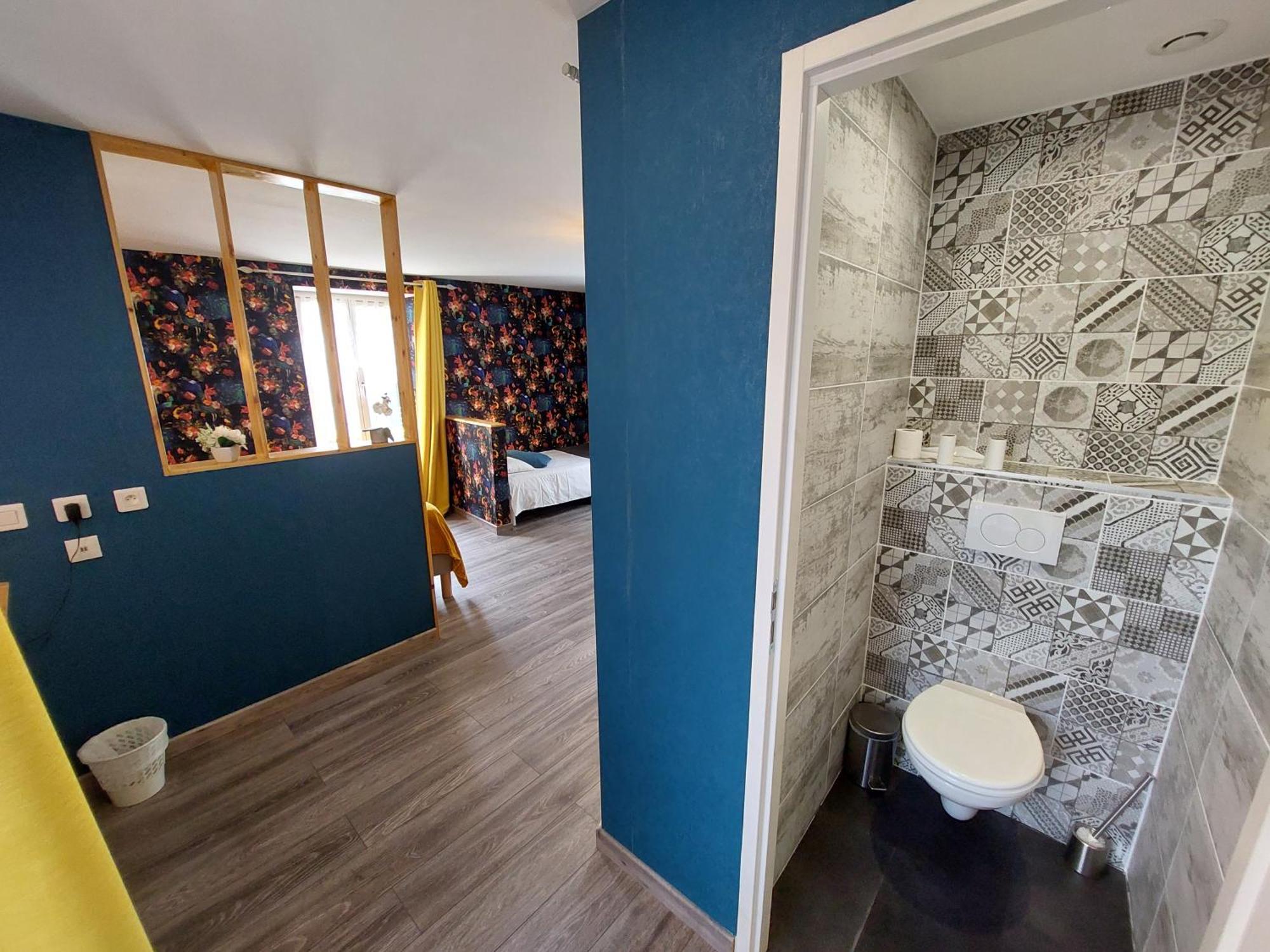 Logis Hotels - Auberge De L'Ile - Hotel 3 Etoiles Et Restaurant Creysse  Esterno foto