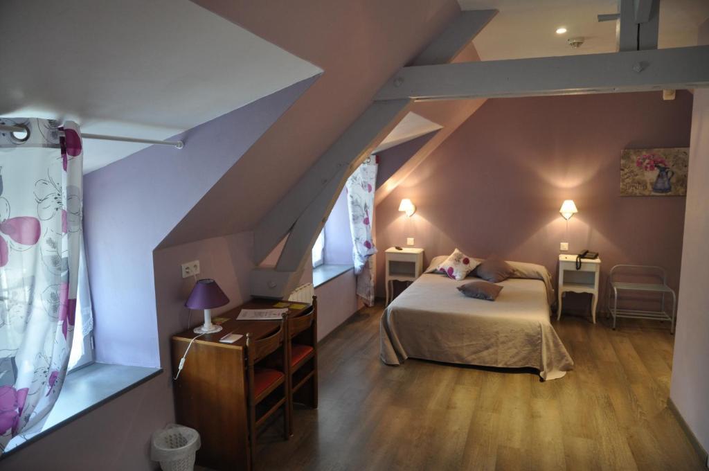 Logis Hotels - Auberge De L'Ile - Hotel 3 Etoiles Et Restaurant Creysse  Esterno foto