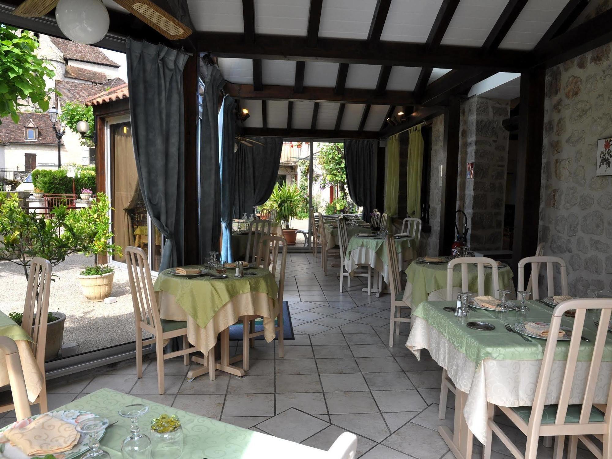 Logis Hotels - Auberge De L'Ile - Hotel 3 Etoiles Et Restaurant Creysse  Esterno foto