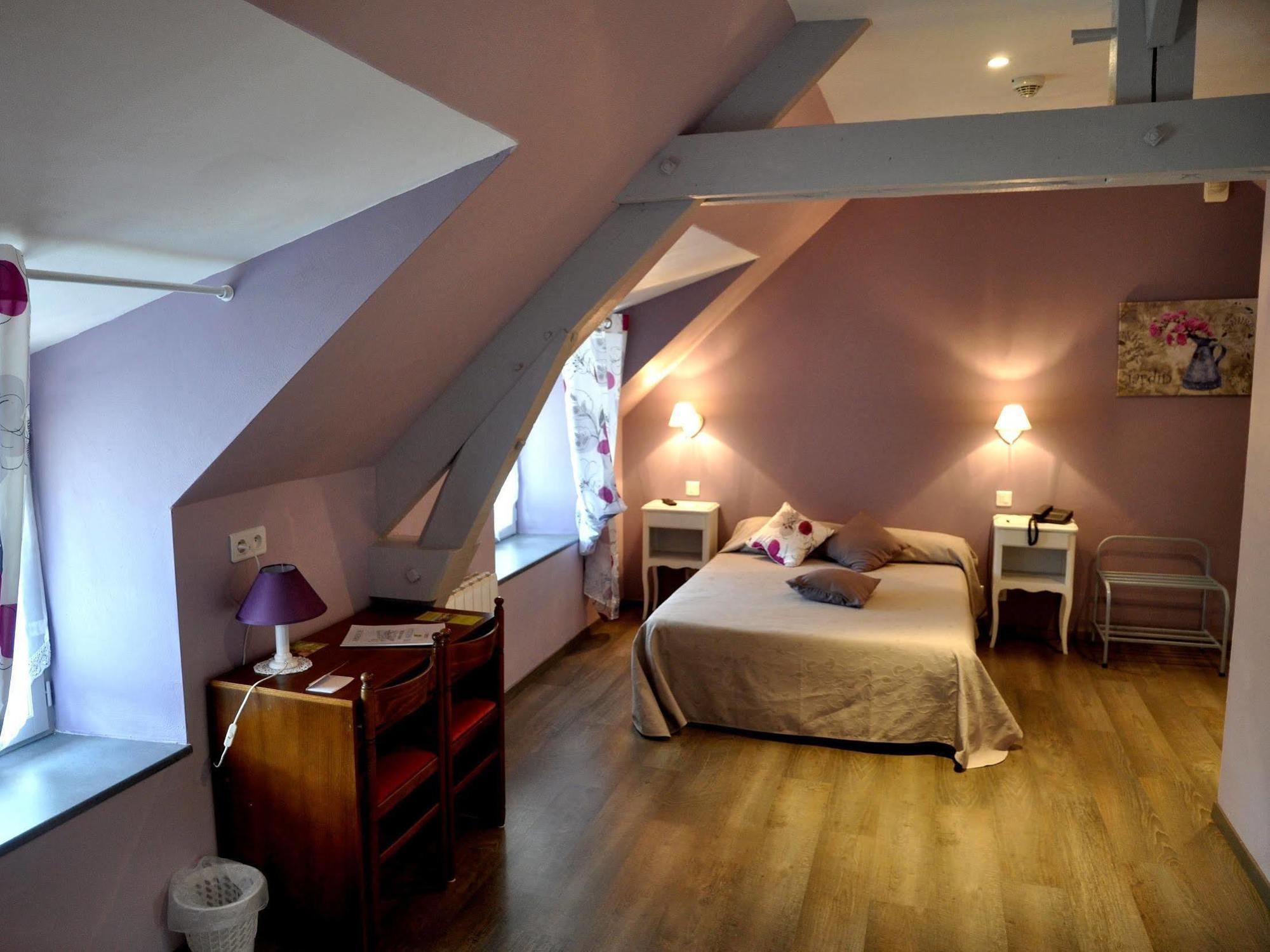 Logis Hotels - Auberge De L'Ile - Hotel 3 Etoiles Et Restaurant Creysse  Esterno foto